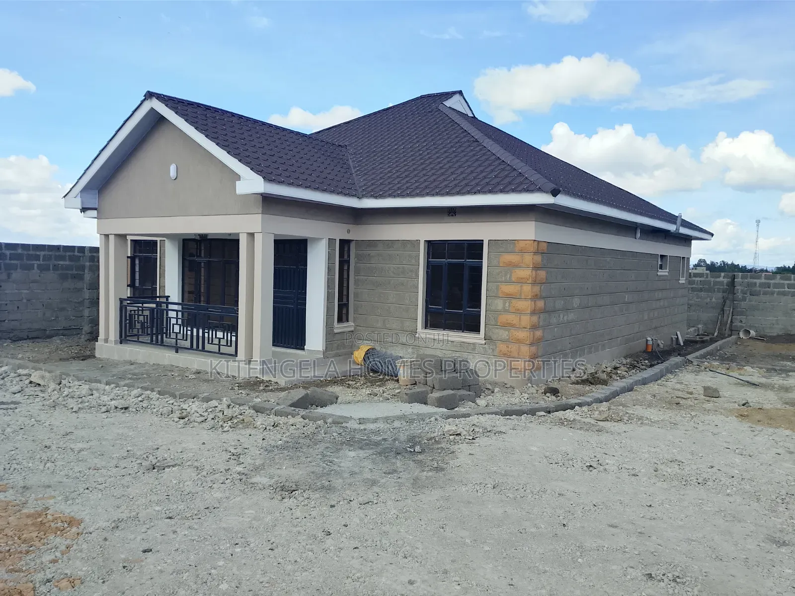 3bdrm Bungalow in Kitengela for sale