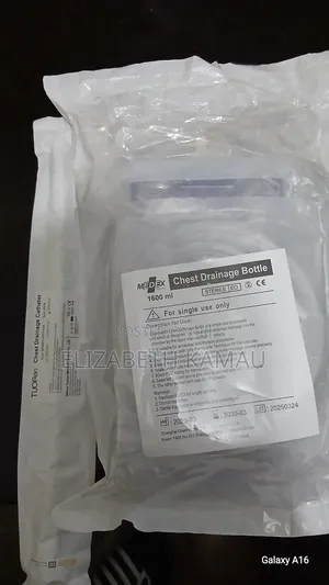 Chest Drainage Bottle and Chest Drainage Catheter