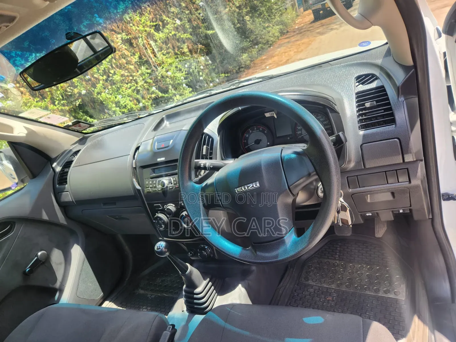 Isuzu D-MAX 2024 White