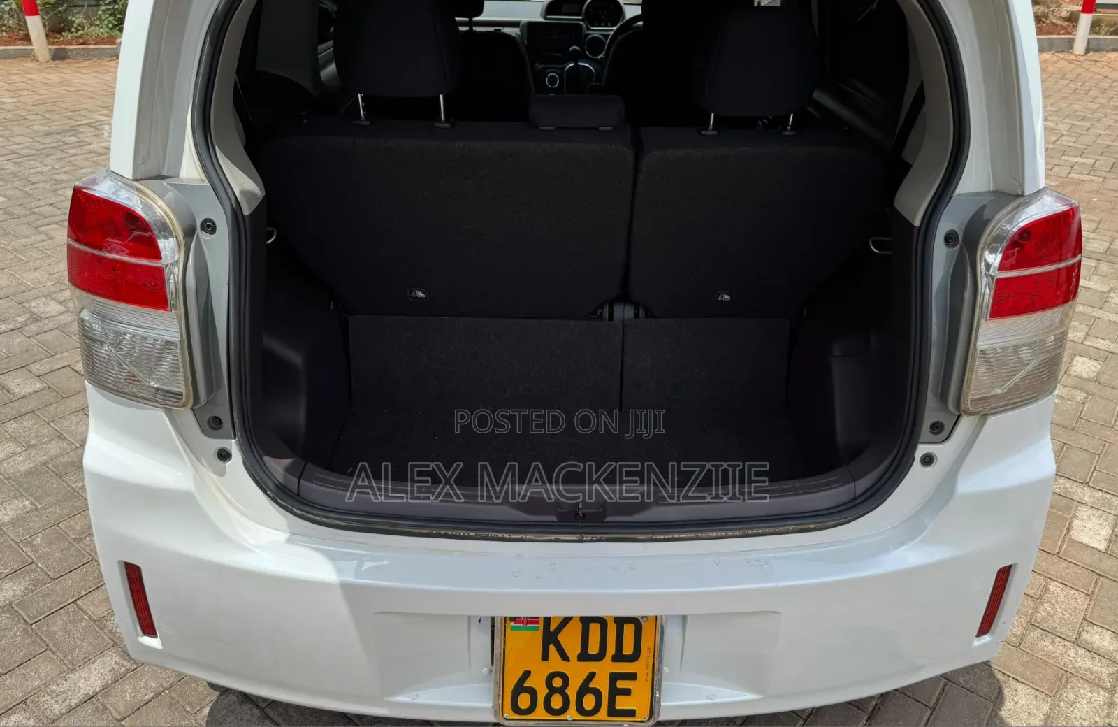 Toyota Spade 2014 White