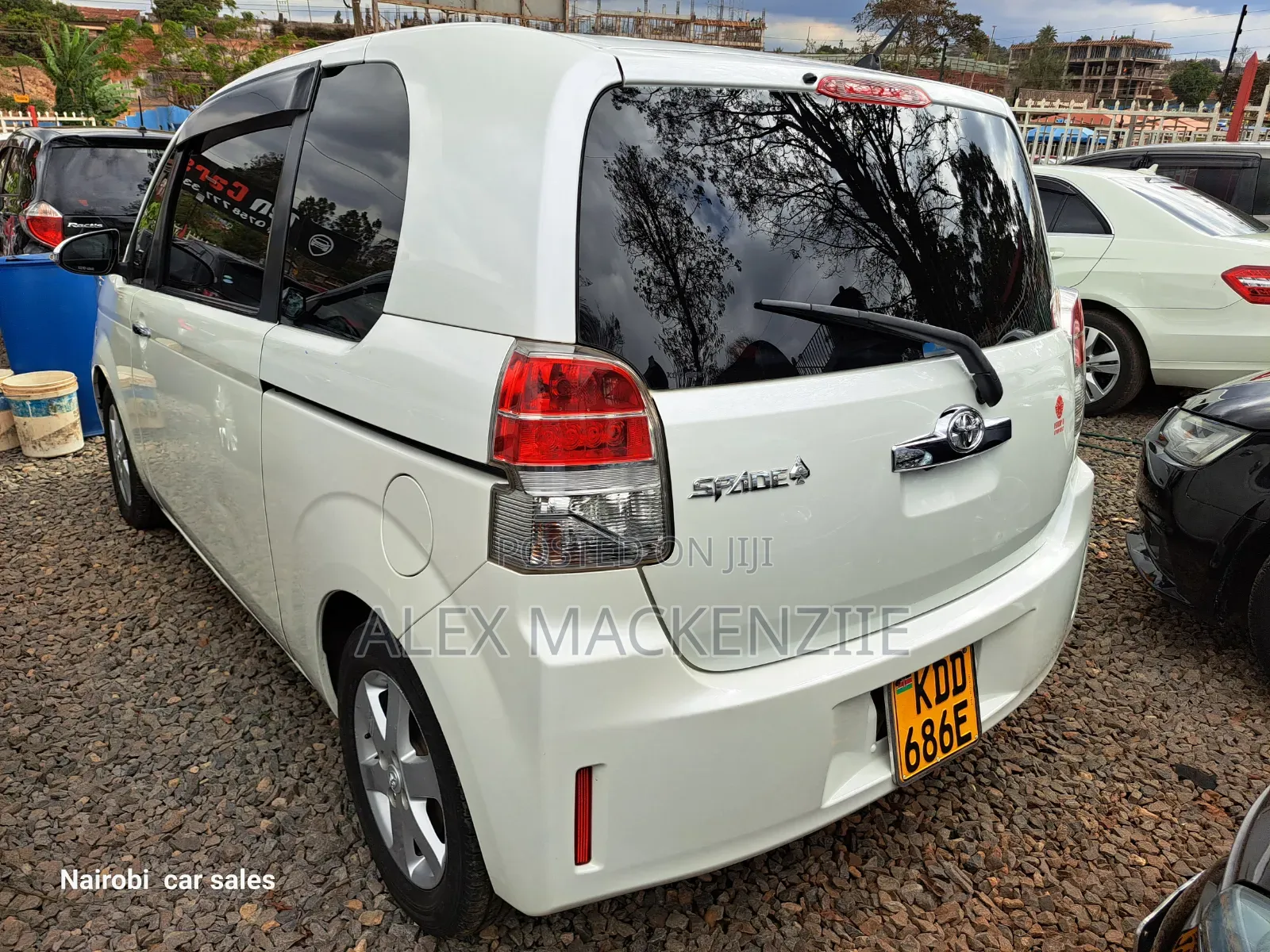 Toyota Spade 2014 White