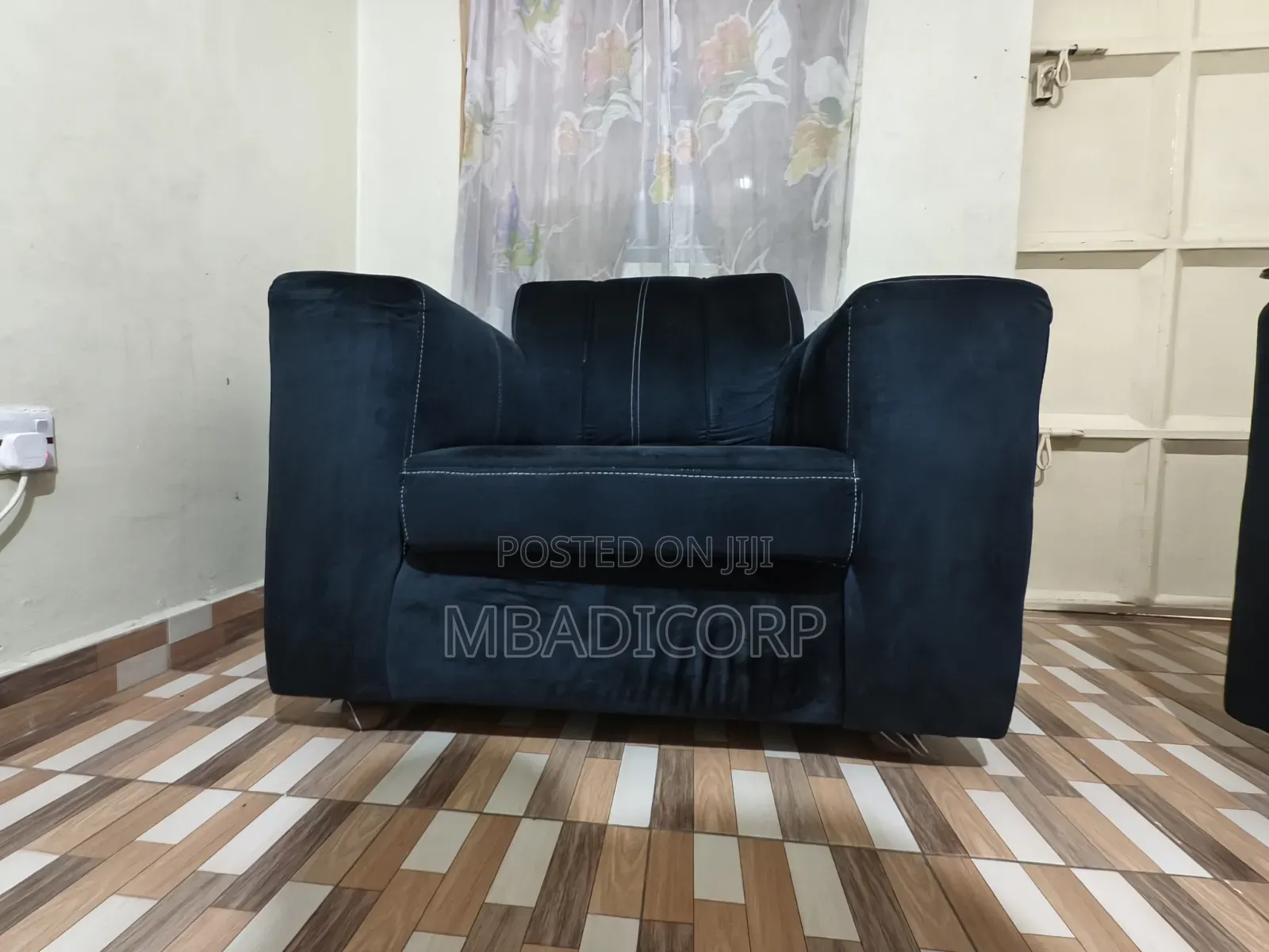 Elegant 5-Seater Navy Blue Sofa Set – Clean Comfortable
