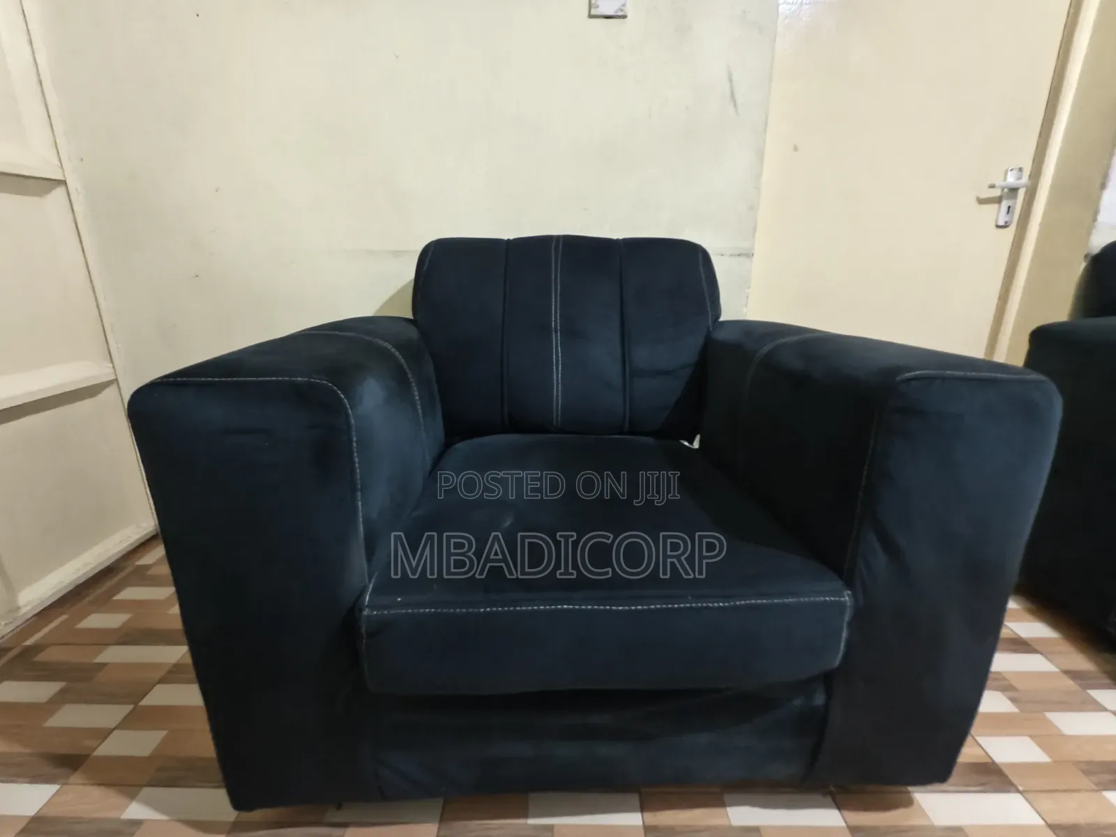 Elegant 5-Seater Navy Blue Sofa Set – Clean Comfortable