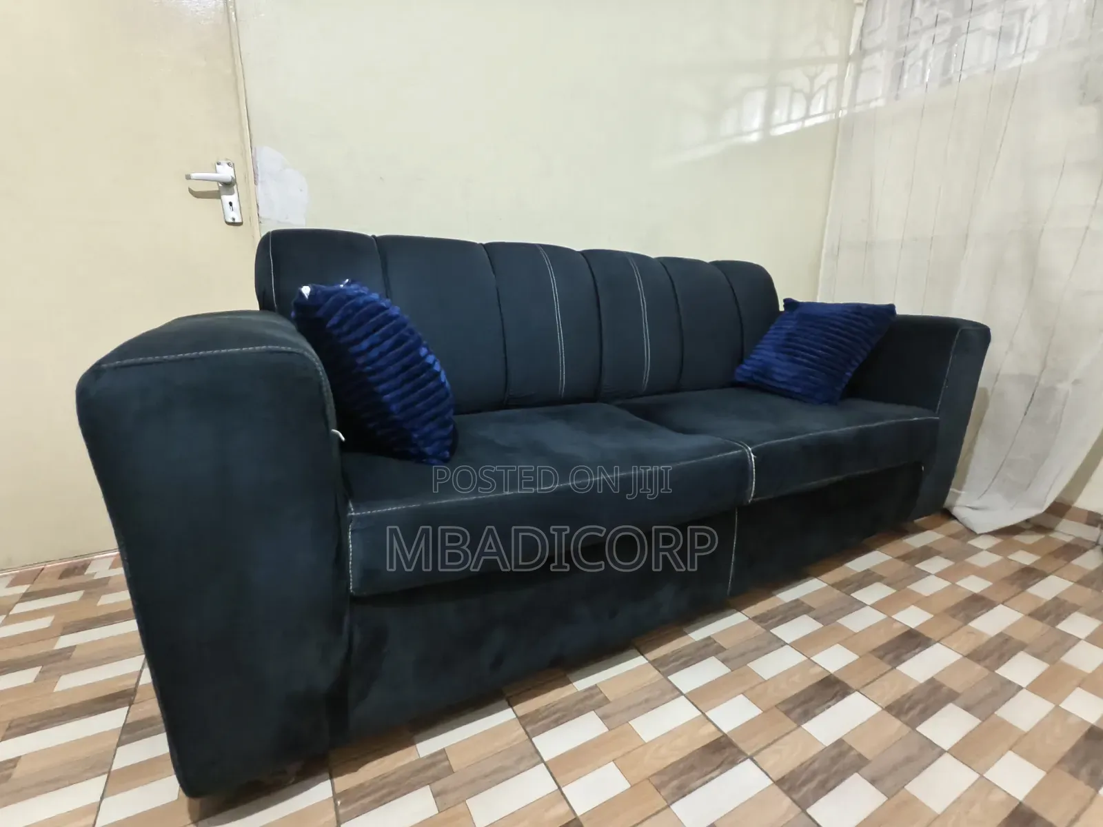 Elegant 5-Seater Navy Blue Sofa Set – Clean Comfortable