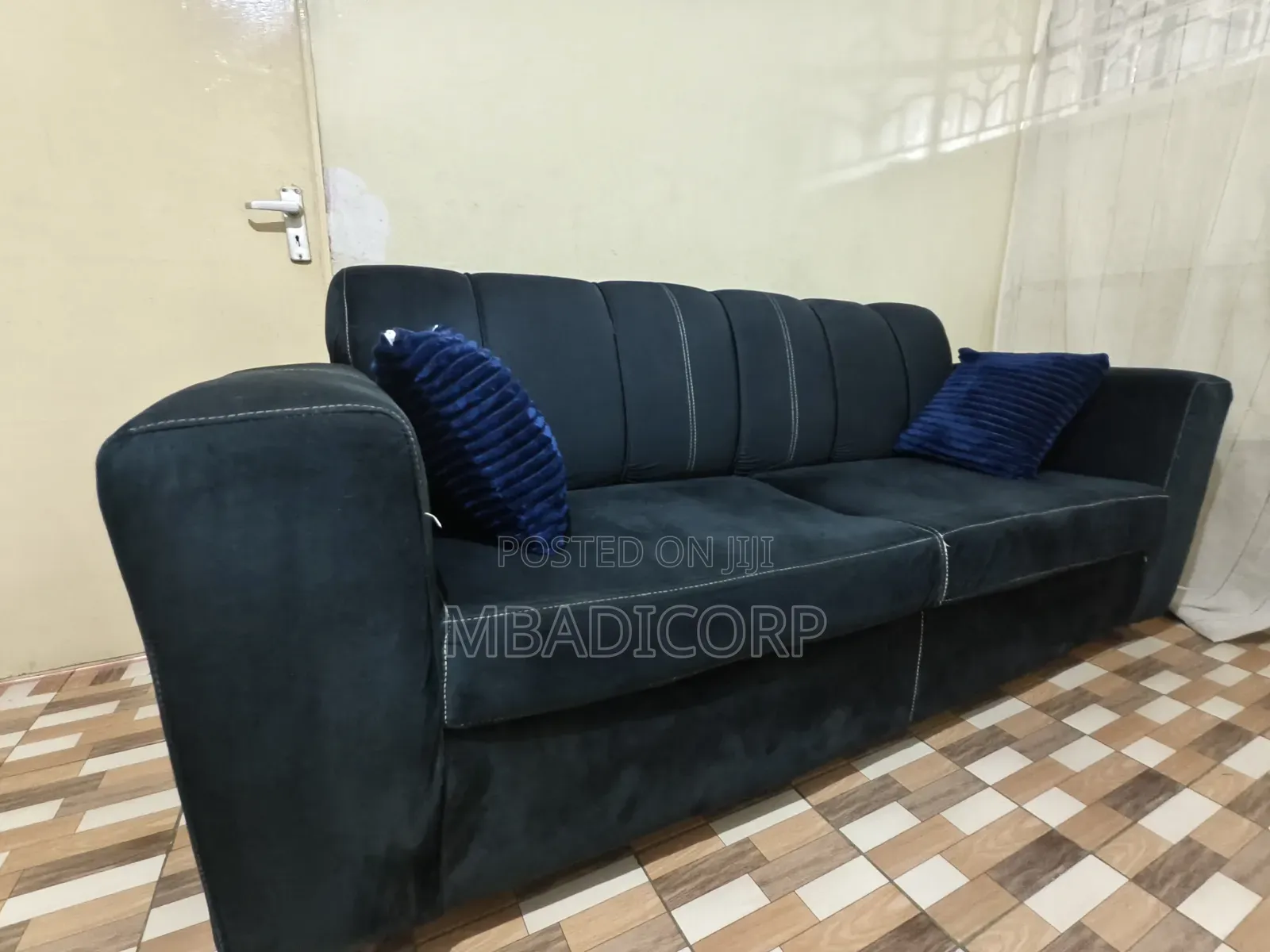 Elegant 5-Seater Navy Blue Sofa Set – Clean Comfortable