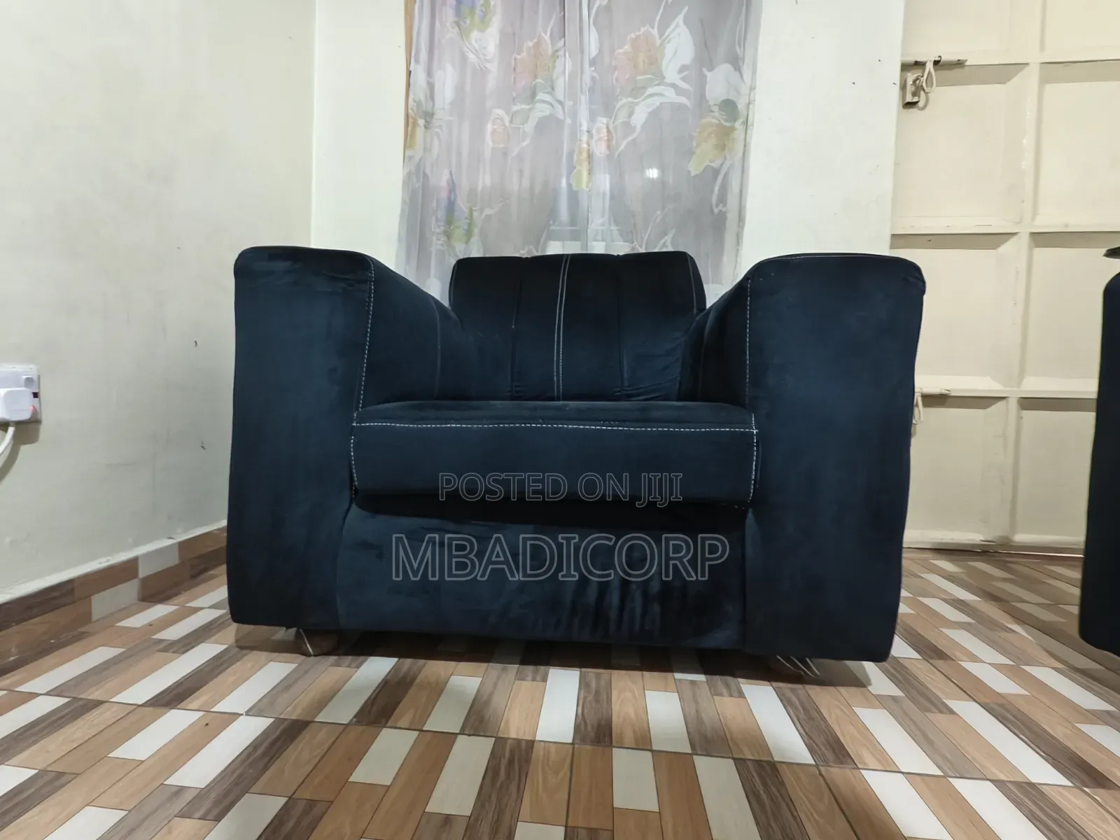Elegant 5-Seater Navy Blue Sofa Set – Clean Comfortable