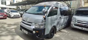 Toyota HiAce 2014 Silver