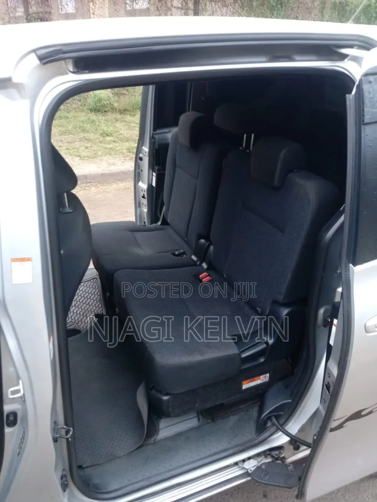 Toyota Sienta 2017 Silver