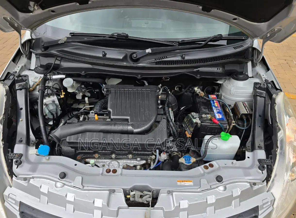 Suzuki Swift 2014 Silver