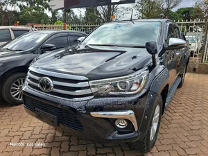 Toyota Hilux 2019 Black
