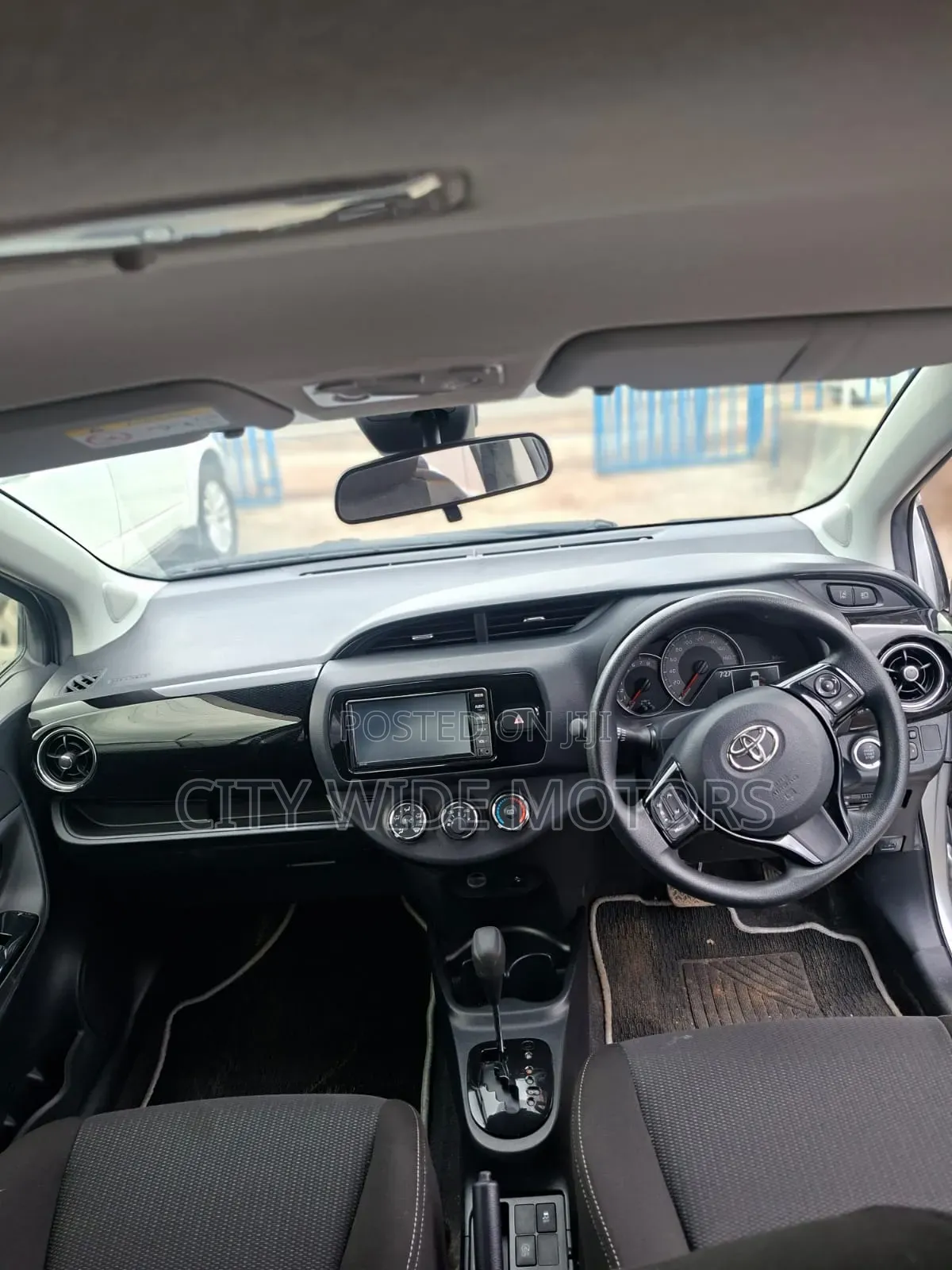 Toyota Vitz 2019 Silver