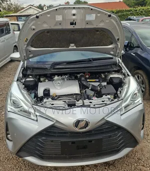 Toyota Vitz 2019 Silver