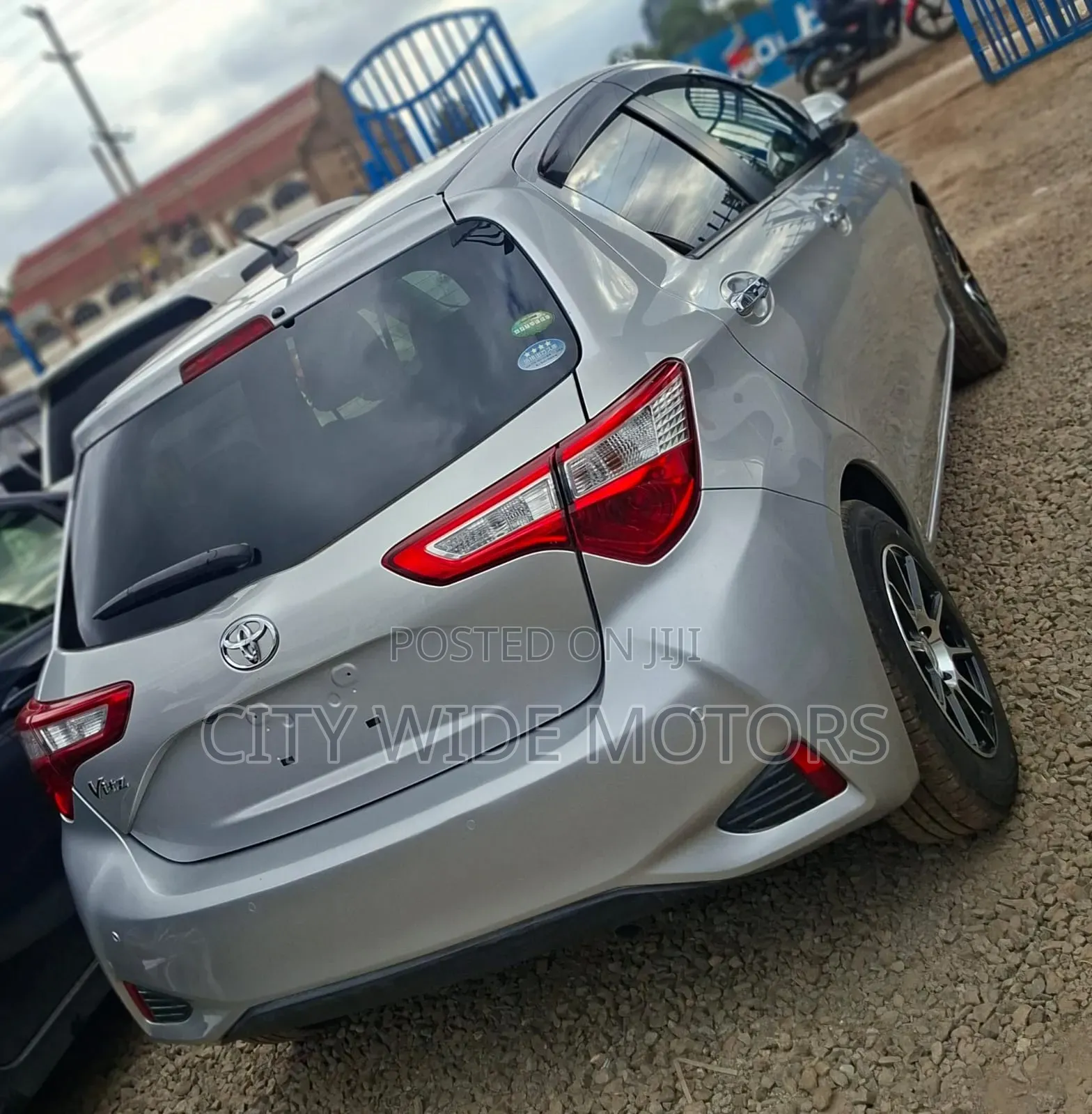Toyota Vitz 2019 Silver