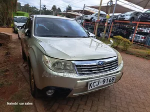 Subaru Forester 2010 Gold
