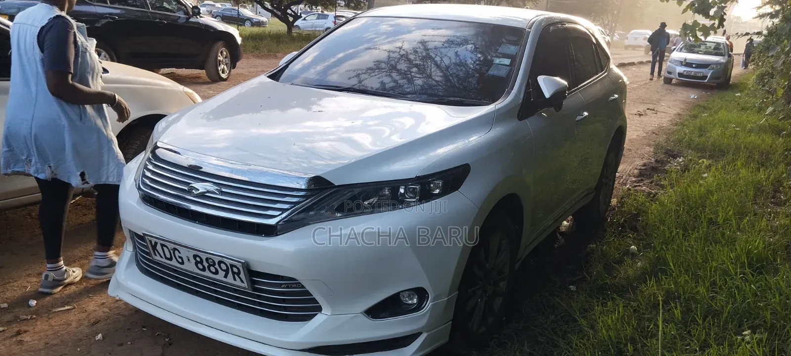 Toyota Harrier 2.0 2015 White