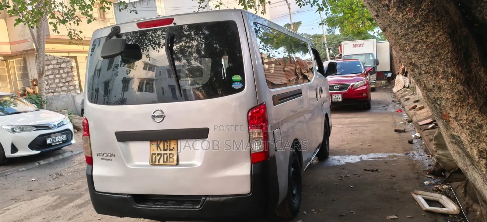 Nissan Caravan (Urvan) 2015 Silver
