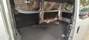 Nissan Caravan (Urvan) 2015 Silver