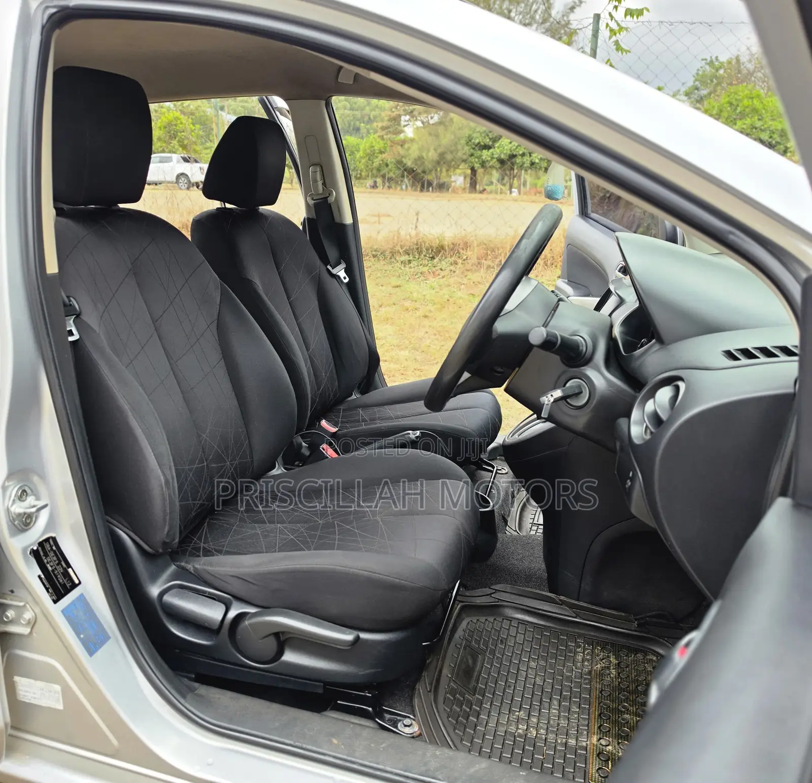 Mazda Demio 2012 Silver