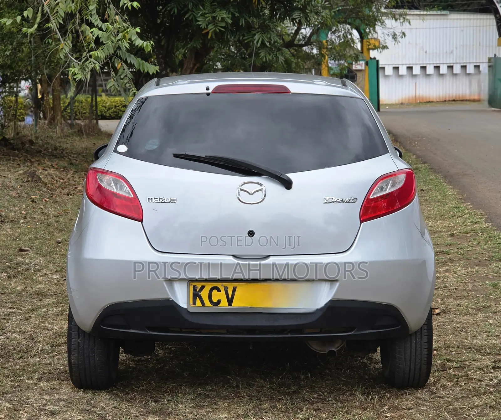 Mazda Demio 2012 Silver