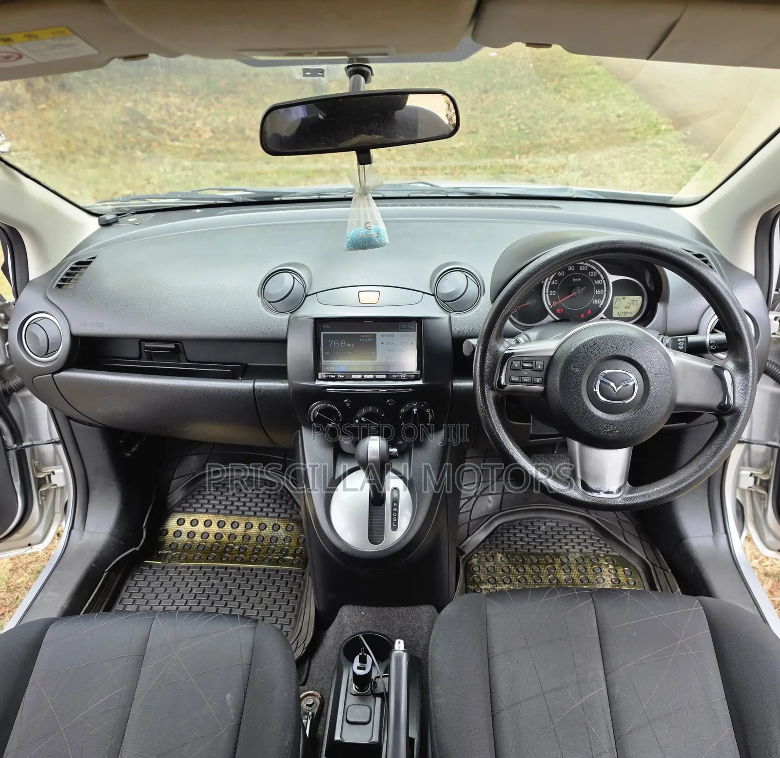 Mazda Demio 2012 Silver