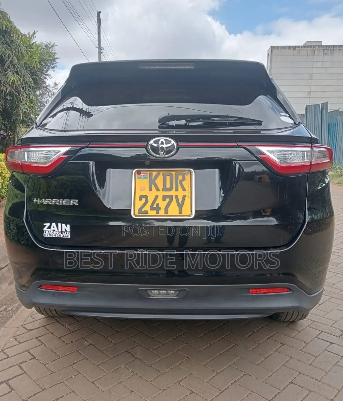 Toyota Harrier 2.0 4WD 2017