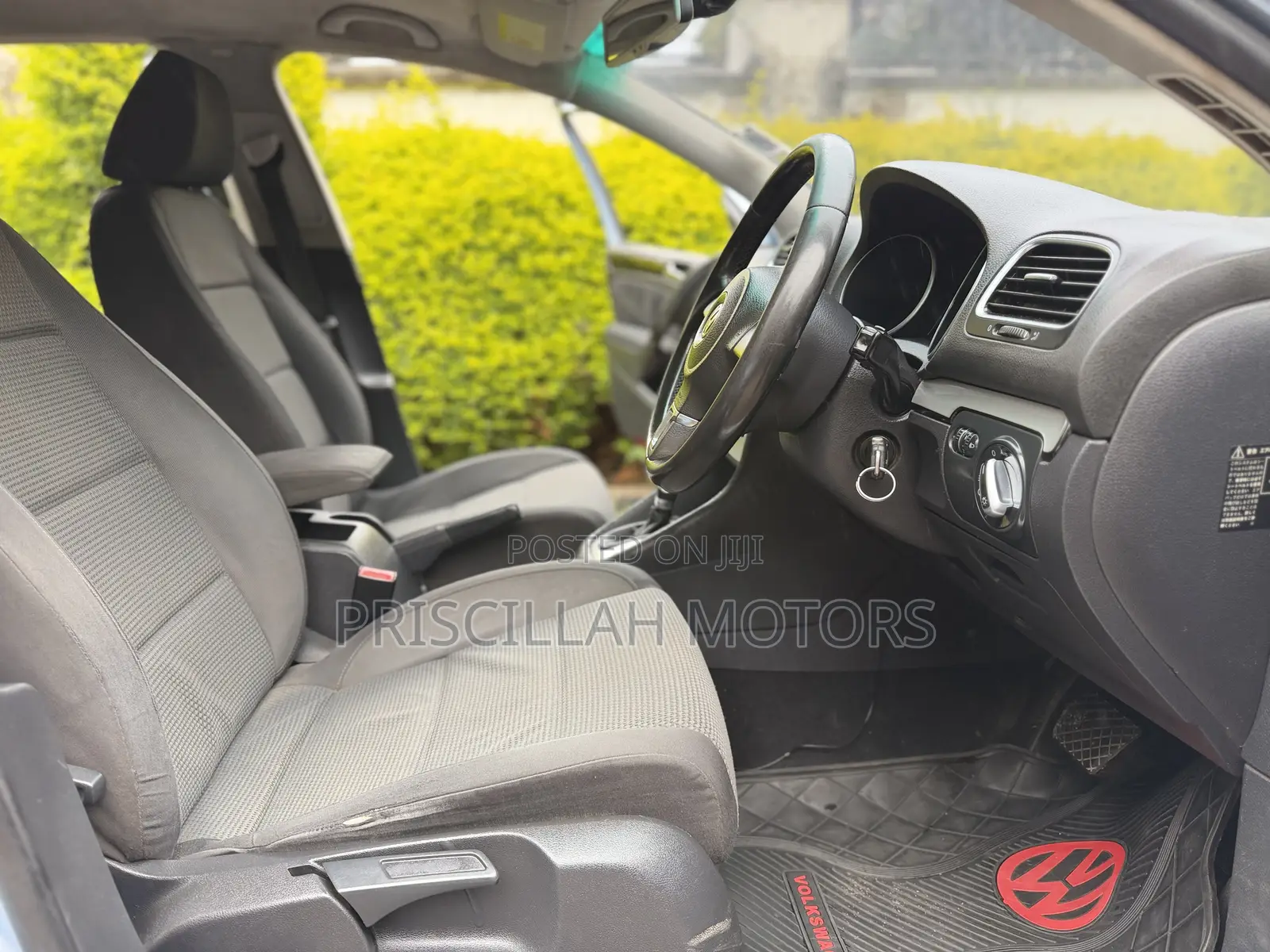 Volkswagen Golf 2010 Blue