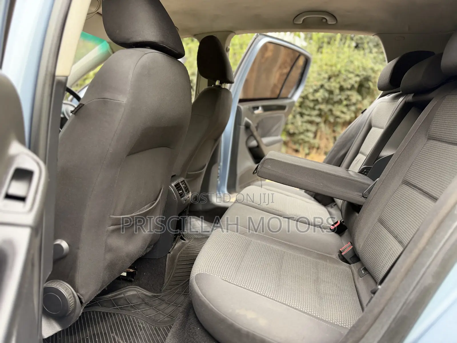 Volkswagen Golf 2010 Blue