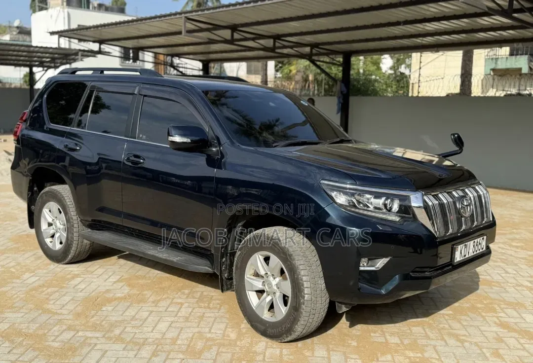 Toyota Land Cruiser Prado 2018 Black