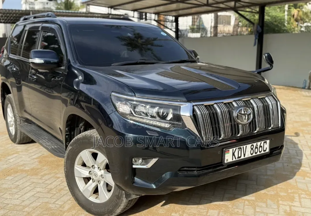 Toyota Land Cruiser Prado 2018 Black