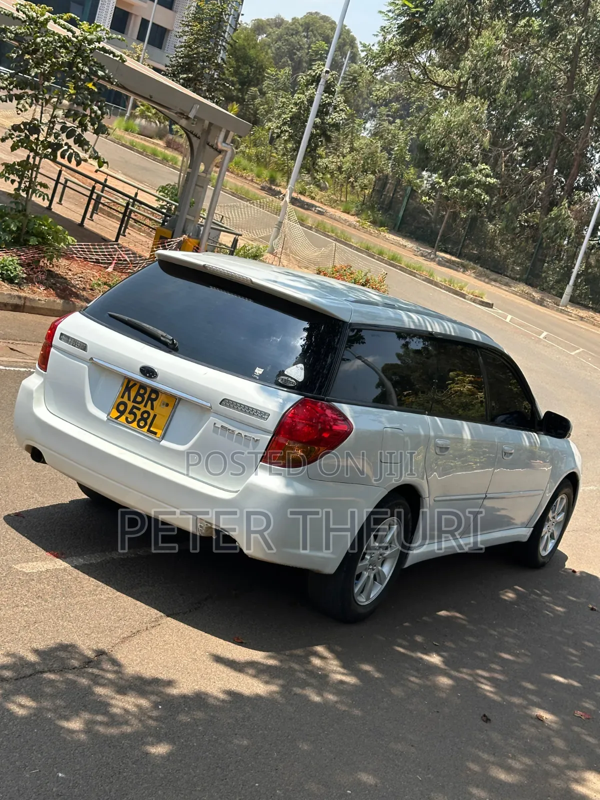 Subaru Legacy 2005 White