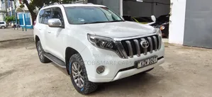 Toyota Land Cruiser Prado 2017 White