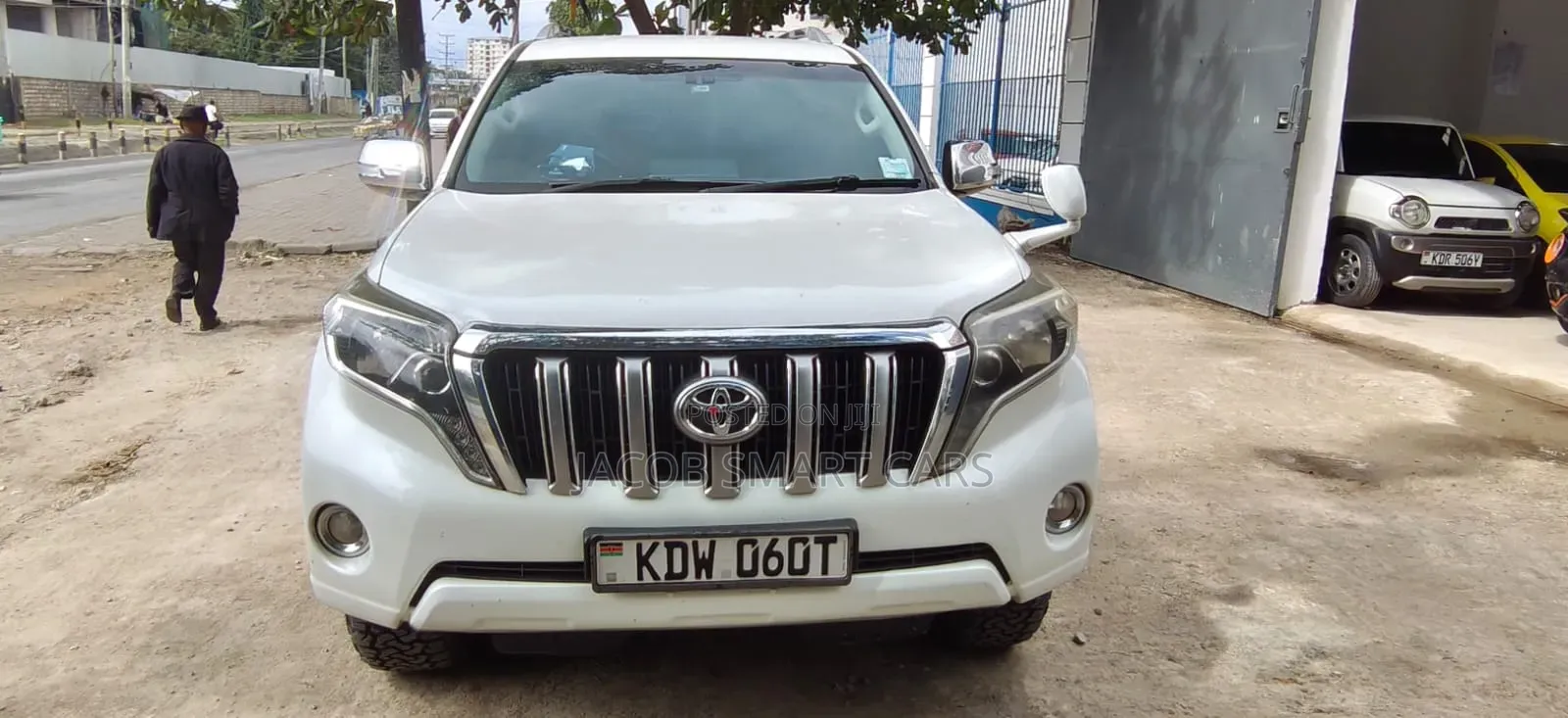 Toyota Land Cruiser Prado 2017 White