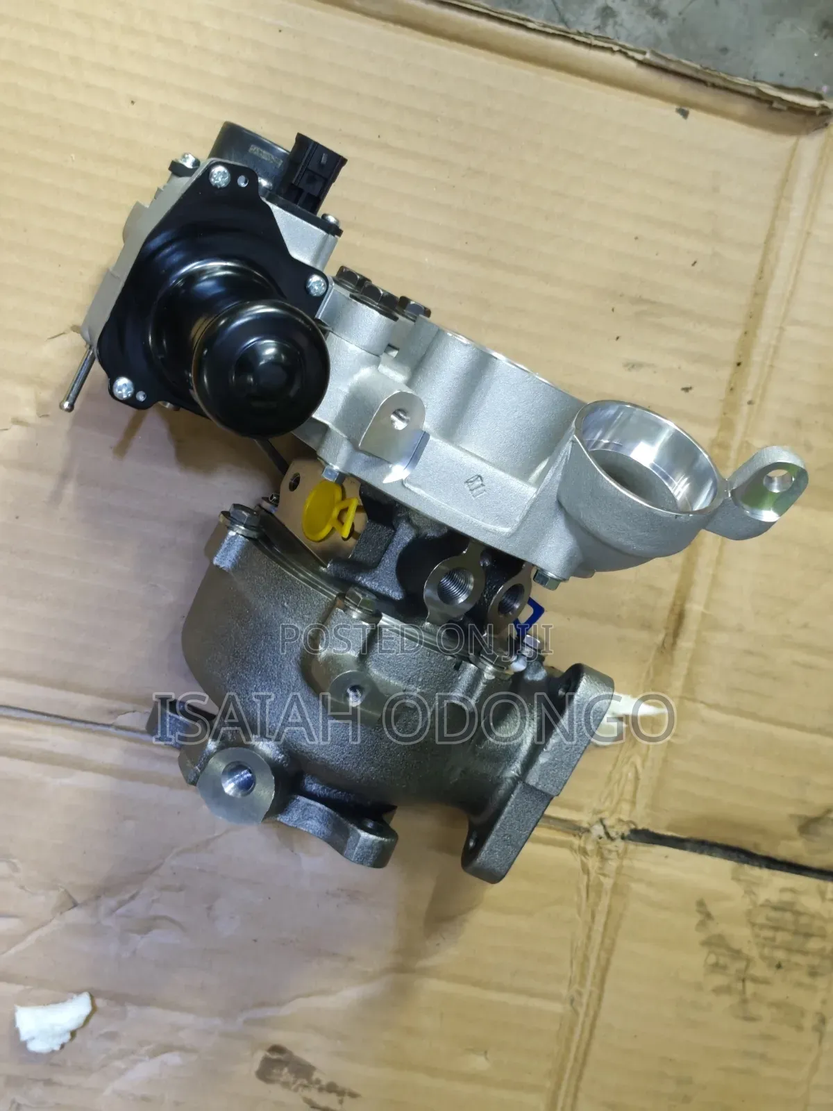 Brand New Turbo for Toyota Land Cruiser V8 1vd Right Side/Left Side