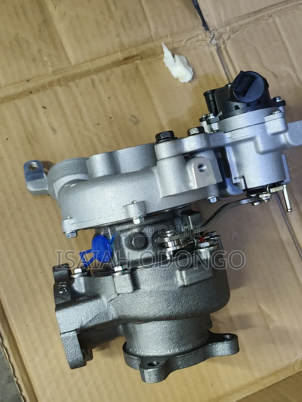 Brand New Turbo for Toyota Land Cruiser V8 1vd Right Side/Left Side