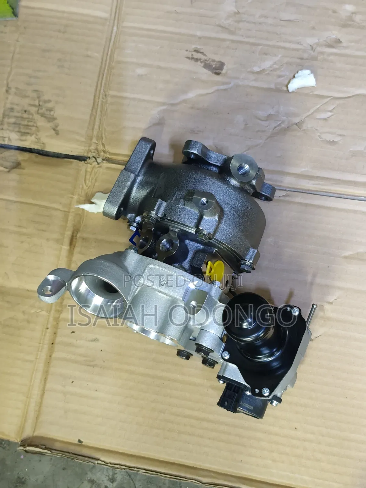 Brand New Turbo for Toyota Land Cruiser V8 1vd Right Side/Left Side
