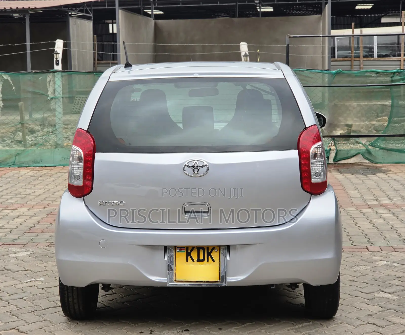 Toyota Passo 2015 Silver