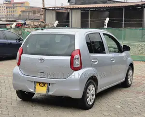 Toyota Passo 2015 Silver