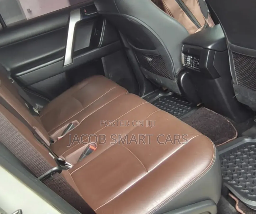 Toyota Land Cruiser Prado 2017 White