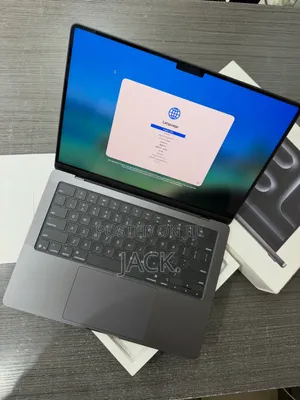 Laptop Apple MacBook Pro 2025 M5 32GB Apple M5 SSD 1T