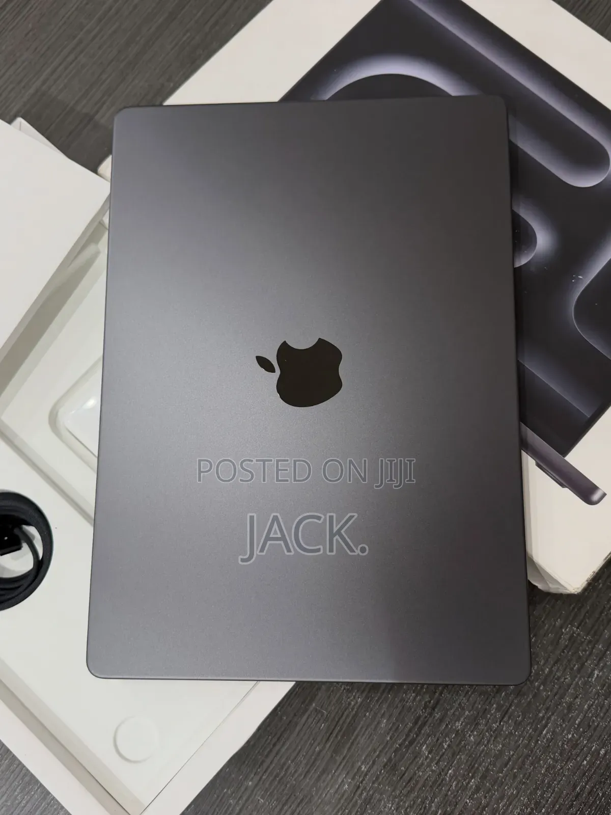 Laptop Apple MacBook Pro 2025 M5 32GB Apple M5 SSD 1T