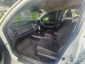 Toyota Axio 1.5 Hybrid G 2WD 2019 White
