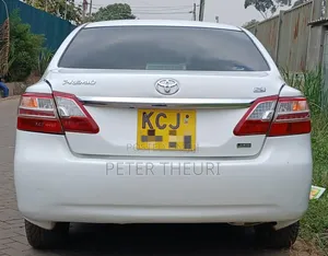 Toyota Premio 2010 White