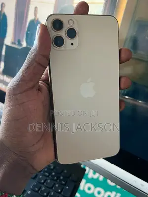 Apple iPhone 11 Pro Max 64 GB Gold