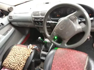 Toyota Starlet 1999 Red