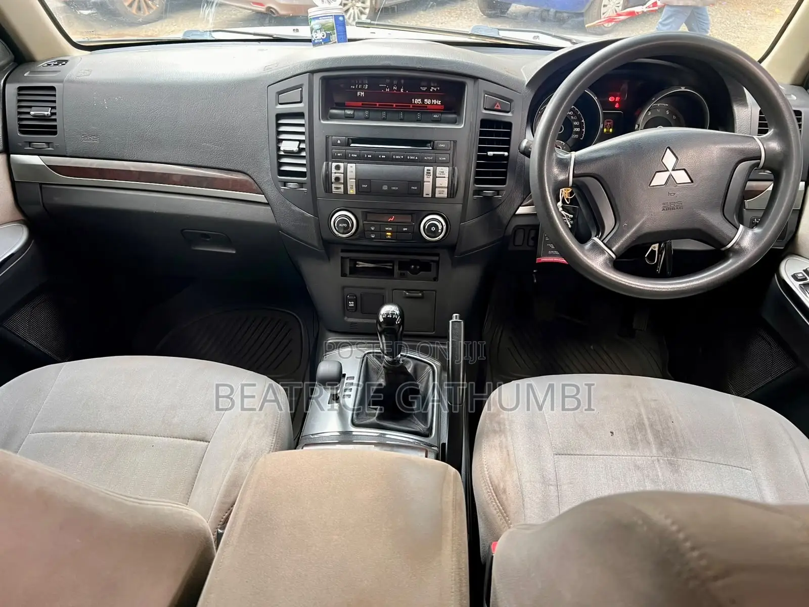 Mitsubishi Pajero 2014 Silver