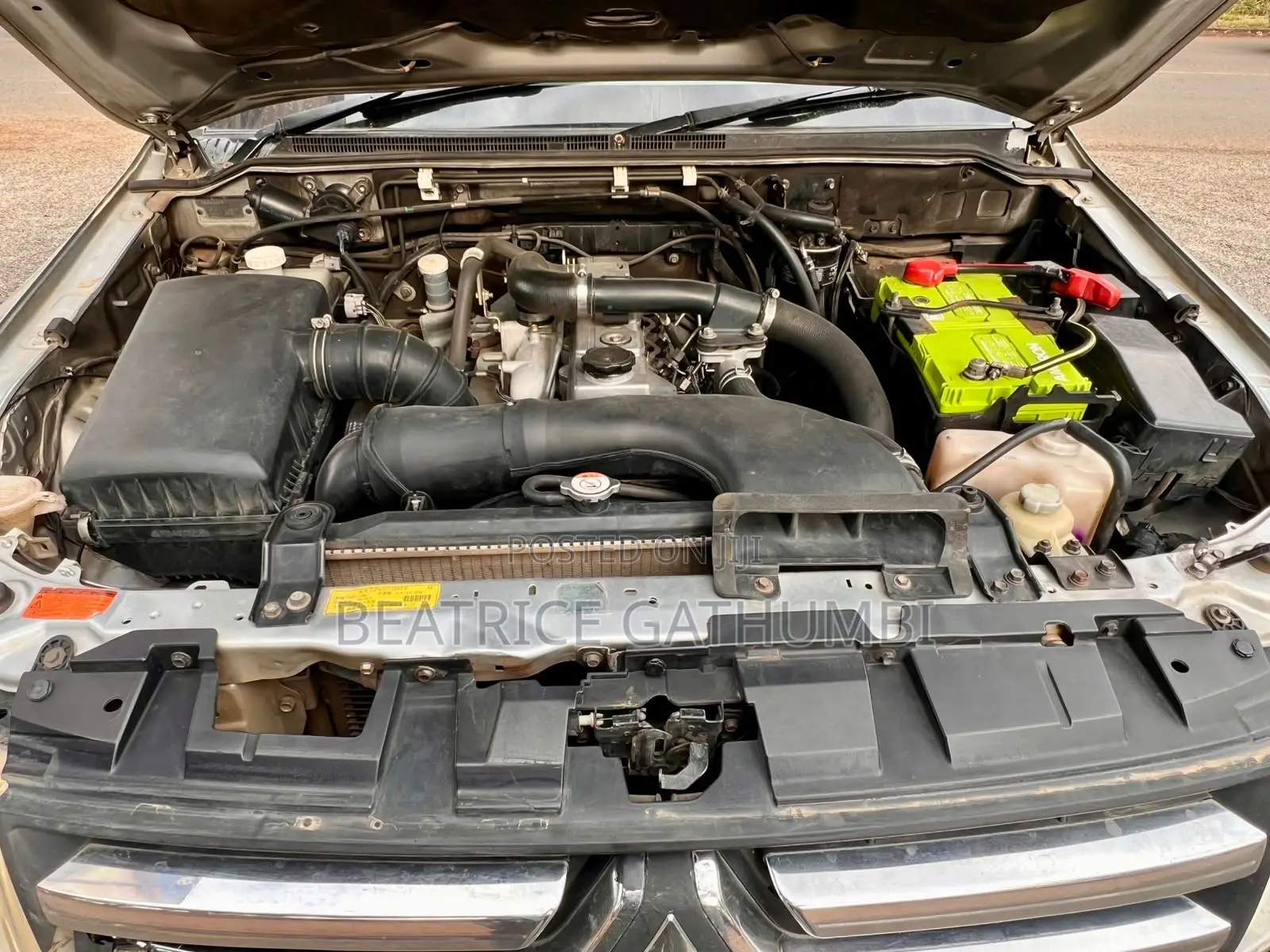 Mitsubishi Pajero 2014 Silver