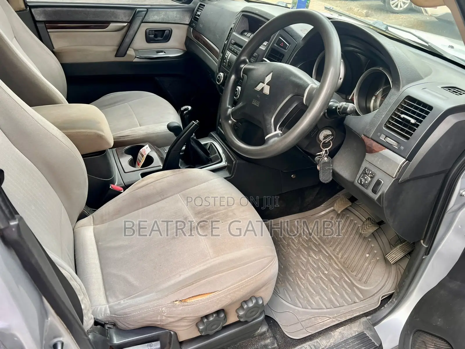 Mitsubishi Pajero 2014 Silver