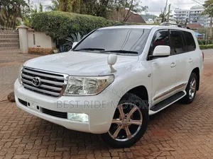 Toyota Land Cruiser 2009 White