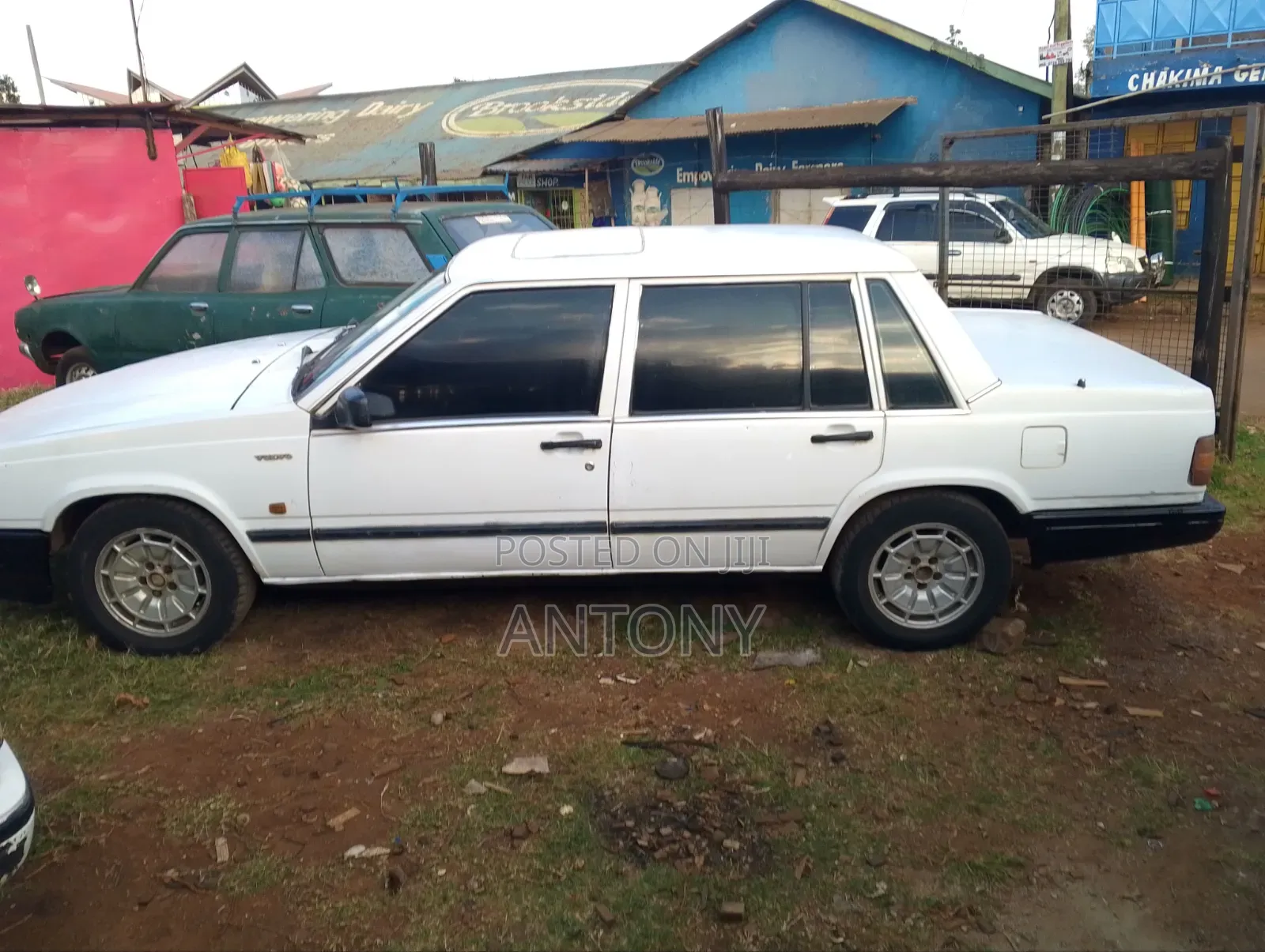 Volvo S90 1997 White
