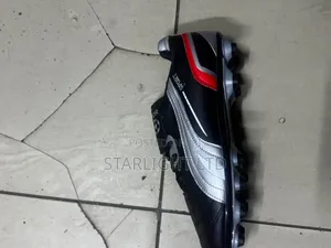 Kids Black Grey Sports Lightweight Football Boots 31-37